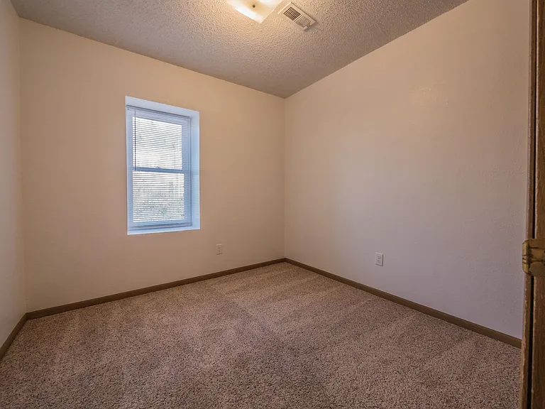 307 N Market St — Photo 13