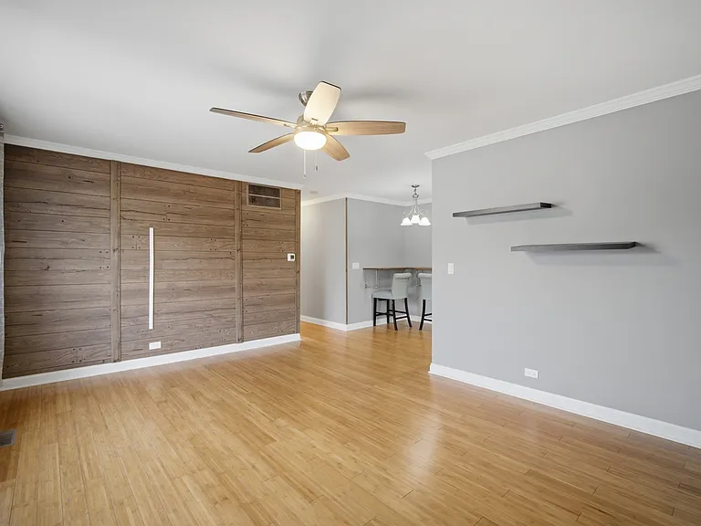 1306 Cove Dr #229D — Photo 2