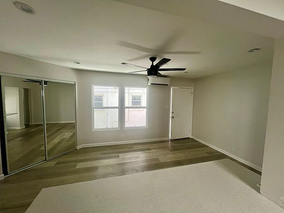 5th image of 5219 E Ocean Blvd APT 2