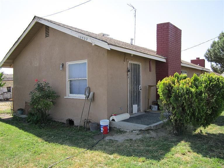 2nd image of 10402 Mettler Ave