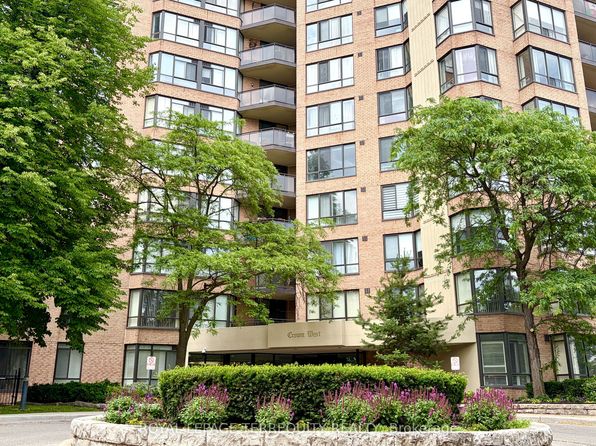20 Cherrytree Dr #211, Brampton, ON L6Y 3V1