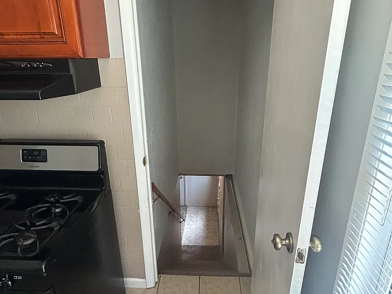 9522 Holiday Manor Rd — Photo 10