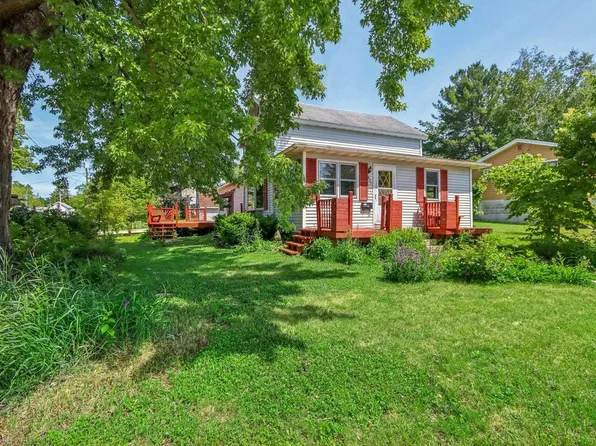 807 Farnham Street, Columbus, WI 53925