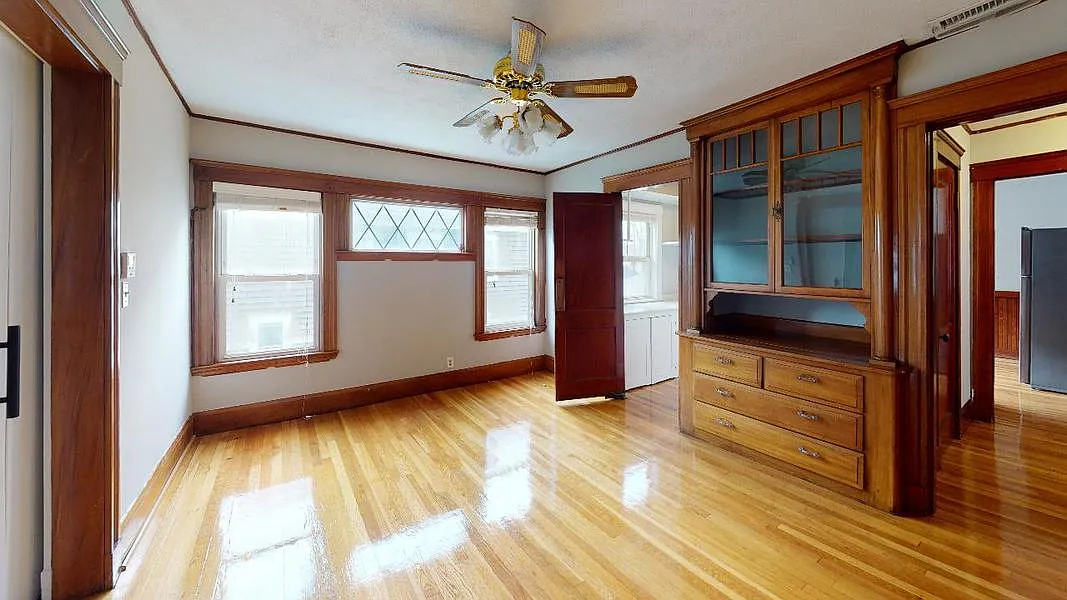 1 bed, $1,050 — Photo 2