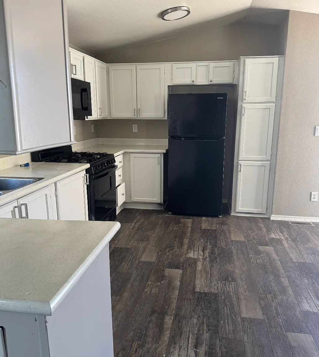 2 bed, 980 sqft, $1,500 — Photo 3
