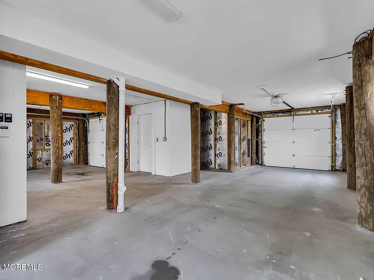 58 Cove Rd — Photo 57