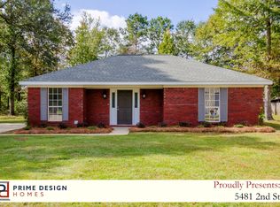 5481 2nd St, Satsuma, AL 36572