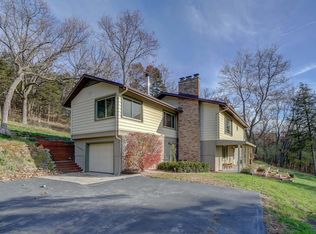 4126 N River Hills Ct, Janesville, WI