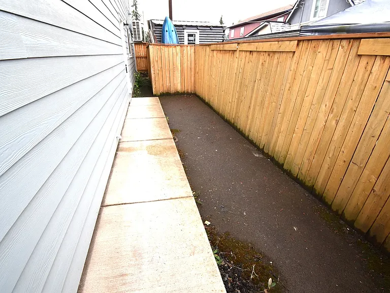 1307 & 1311 22nd Ave. — Photo 21