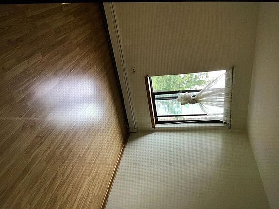 4th image of 10411 S Mason Ave #9