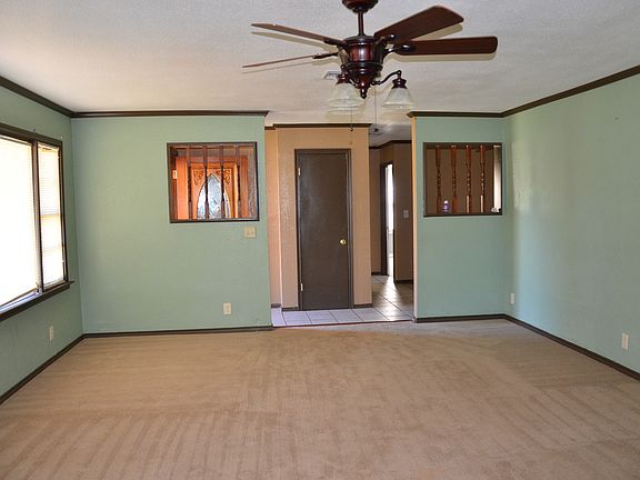 3rd image of 1006 Frances St
