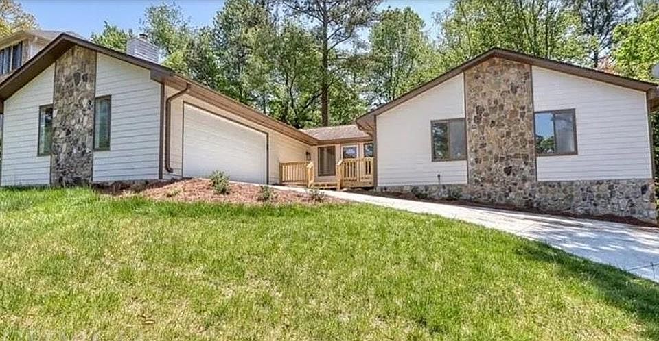 1st image of 9171 Eves Cir