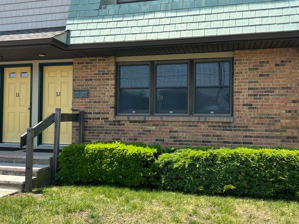 1198 Ocean Ave APT 12