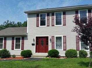 30 Pelican Ave, Worcester, MA 01605