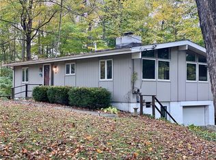 18 Craigmoor Rd S, Ridgefield, CT 06877
