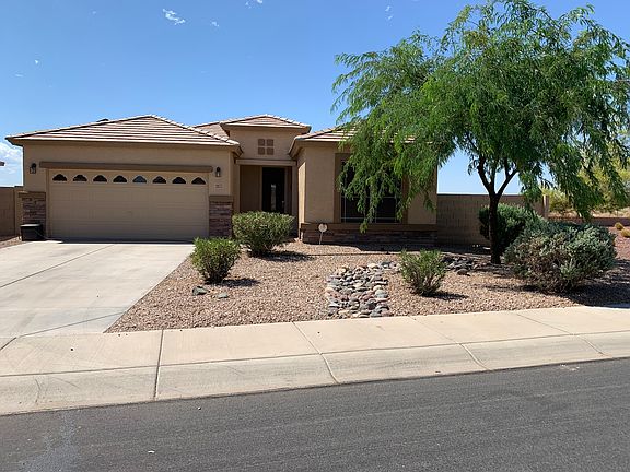 4th image of 2677 N Maria Pl