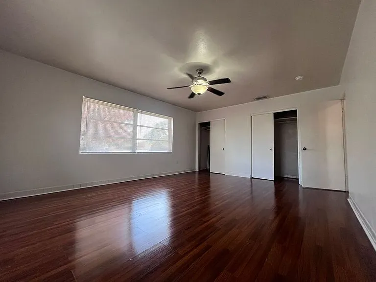 2525 Maple Ave — Photo 5