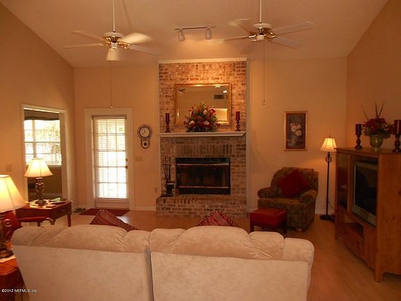2nd image of 2906 Meadows Ln