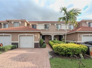9724 Roundstone Cir, Fort Myers, FL 33912