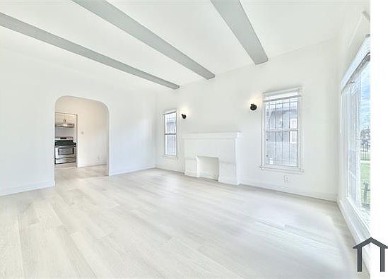 2nd image of 1123 W 64th St #1123