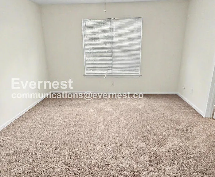 6699 Sunset Hills Blvd — Photo 9