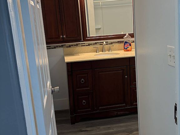 4th image of 110 S D St #61462