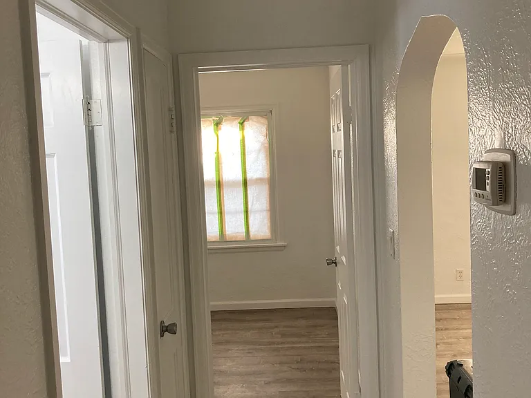 105 Orville Dr — Photo 13