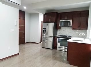327 Montgomery St #2, Brooklyn, NY 11225