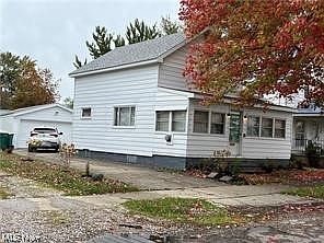 2nd image of 364 Jackson St