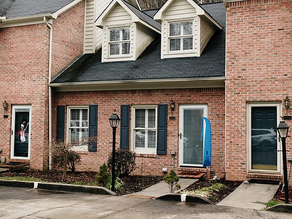 2nd image of 503 Ashley Oaks Private Dr #503-PVT