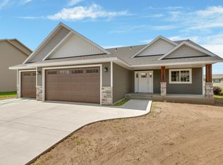 828 8th Street Loop NE, Rice, MN 56367
