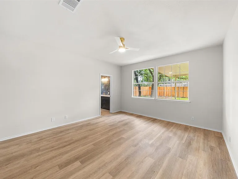 412 Tamara Dr — Photo 19