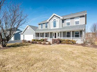 1411 N Southfield Ln, Byron, IL 61010