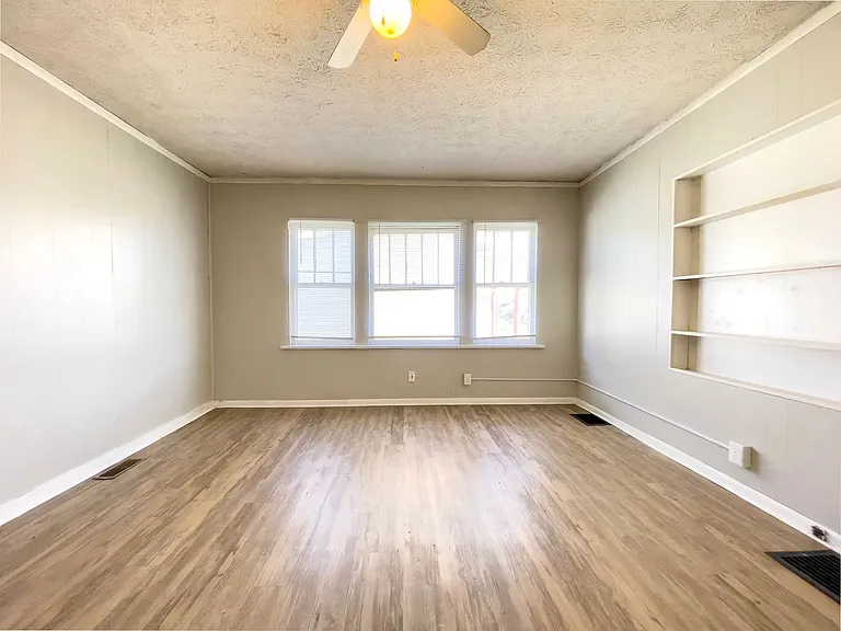 2106 W. Main St. (Whim & Proper LLC) — Photo 15