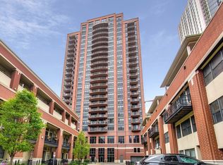 330 N Jefferson St APT 409, Chicago, IL 60661
