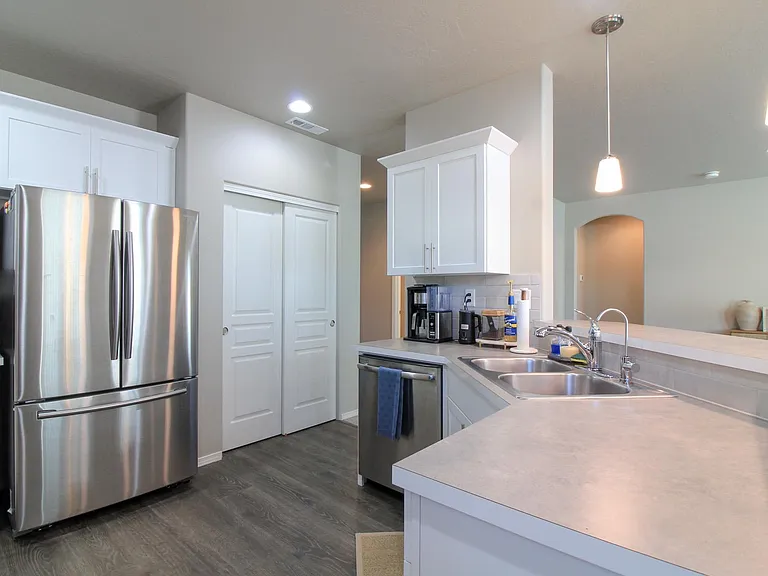 2933 Castle Rock Blvd — Photo 7