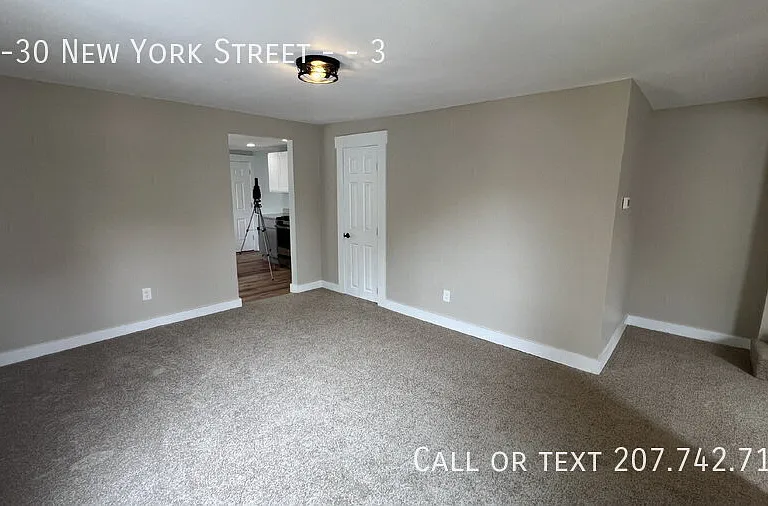 28-30 New York St #3 — Photo 12