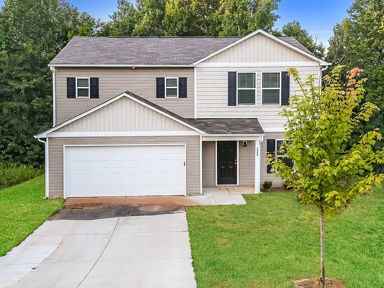 125 Zach Dr — Photo 1