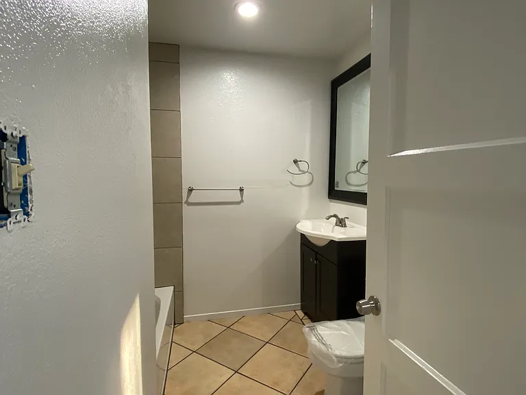 25 Plum Tree Ln #10 — Photo 8