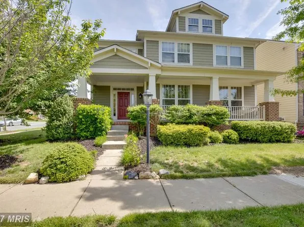 1107 Graham Dr, Fredericksburg, VA 22401