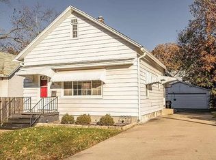 810 E Monroe St, Bloomington, IL