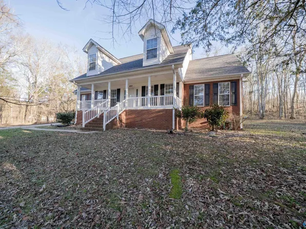 424 Shane Dr, New Market, AL 35761