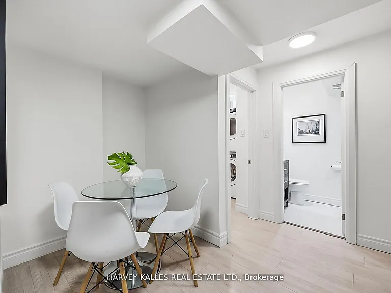 568 Northcliffe Blvd — Photo 32