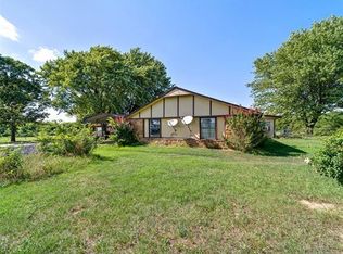 14201 E 430th Rd, Claremore, OK 74017