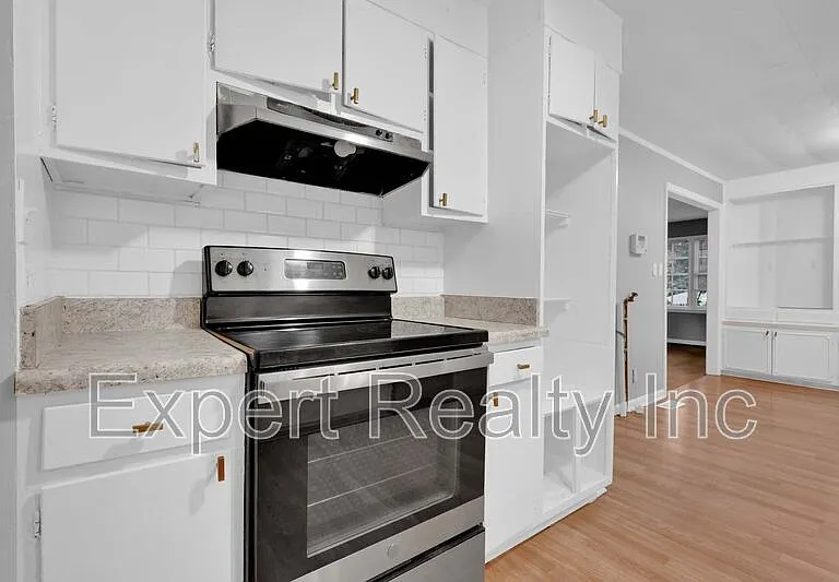 900 75th St S — Photo 6