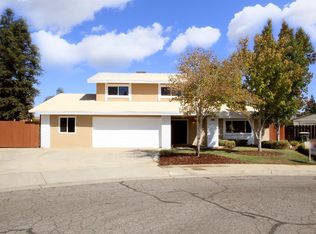 1055 Paul Ave, Clovis, CA 93612