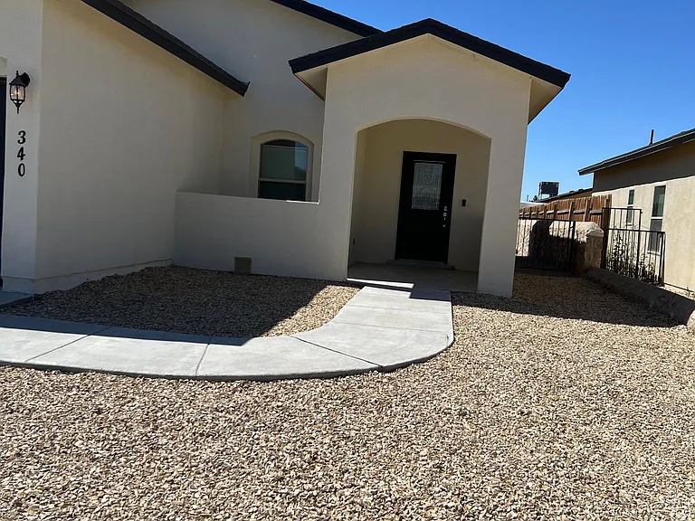 340 Isaias Ave — Photo 4
