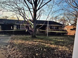 1817 Davy Crockett Cv, Dyersburg, TN 38024