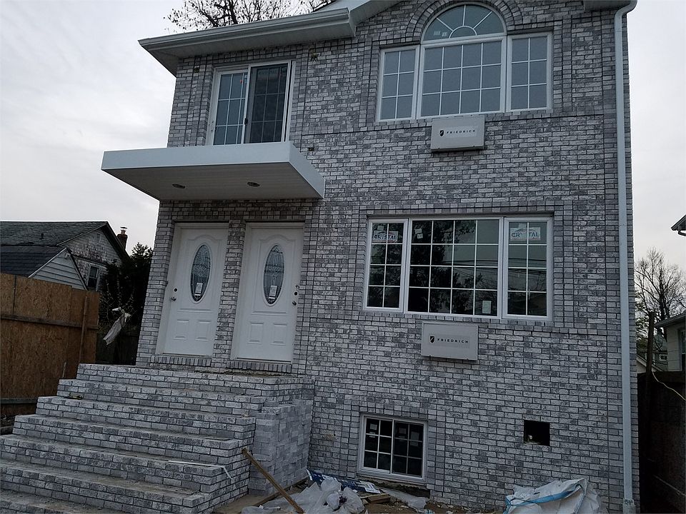 1st image of 13418 221st St