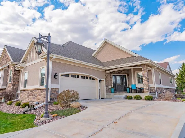 908 Castle Stone Pass, Verona, WI 53593